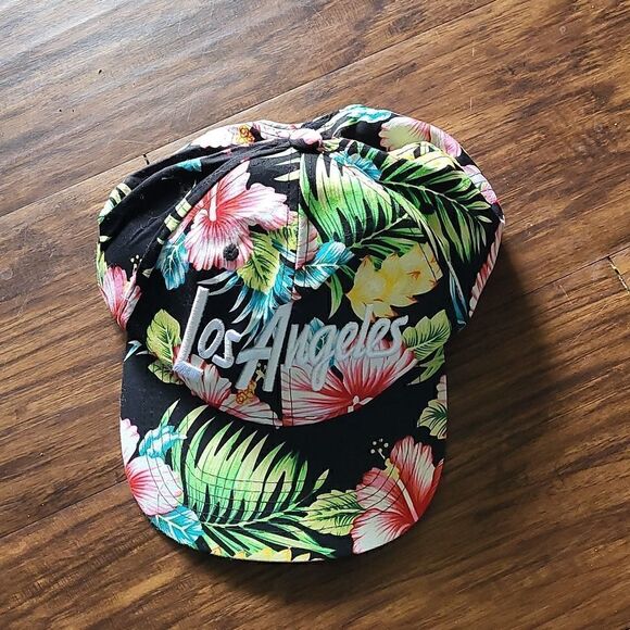 NWOT Los Angeles Tropical Print SnapBack Hat‎ - Picture 4 of 7